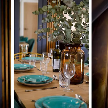 Semesterbostad The Dodsworth Modern 4 Bedroom House, Sleeps 8 *