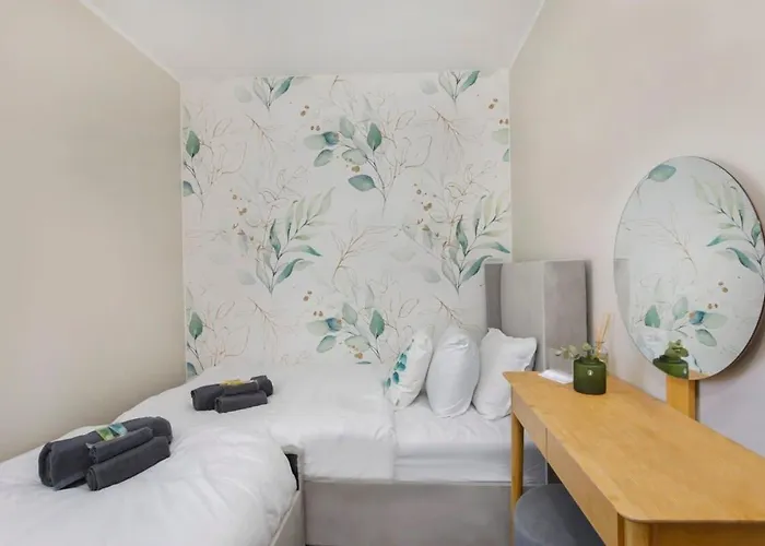Vakantiehuis The Dodsworth Modern 4 Bedroom House, Sleeps 8 *