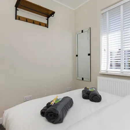 Casa de Férias The Dodsworth Modern 4 Bedroom House, Sleeps 8 York